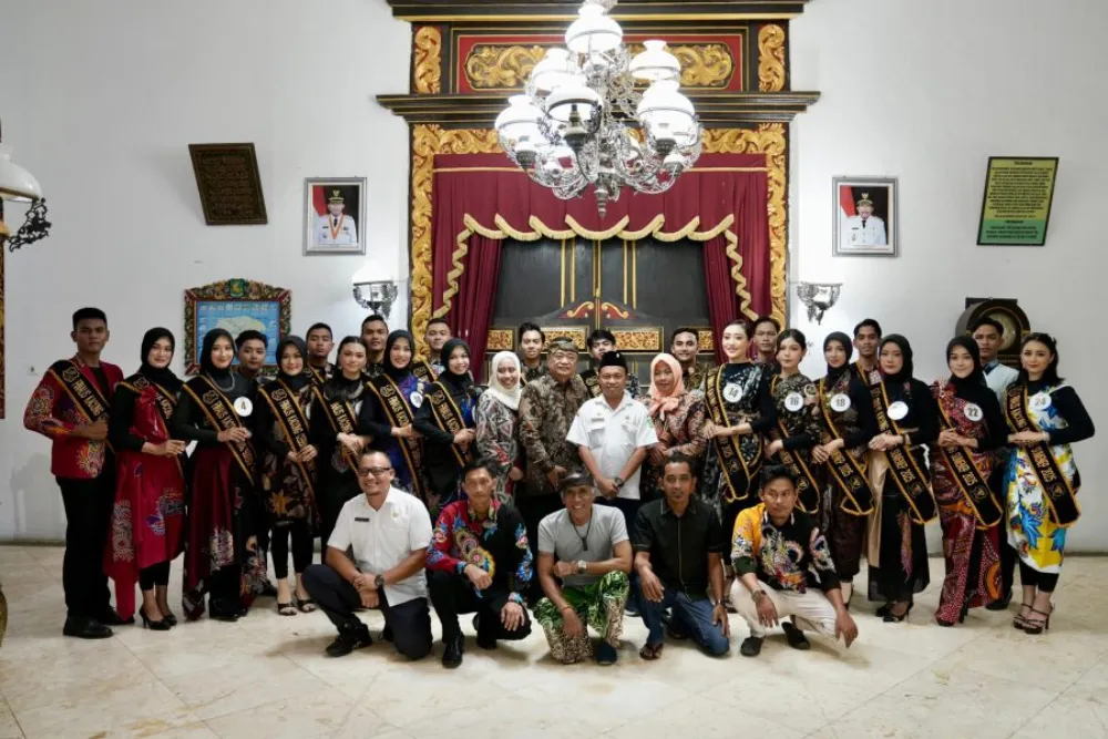 Finalis Kacong Cebbing Sumenep 2025 mengikuti pelatihan selama masa karantina.