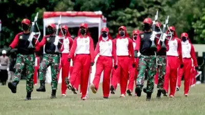 Latihan intensif Paskibraka Sumenep jelang HUT RI ke-80 bersama Polres, Kodim, dan Purna Paskibraka Indonesia.