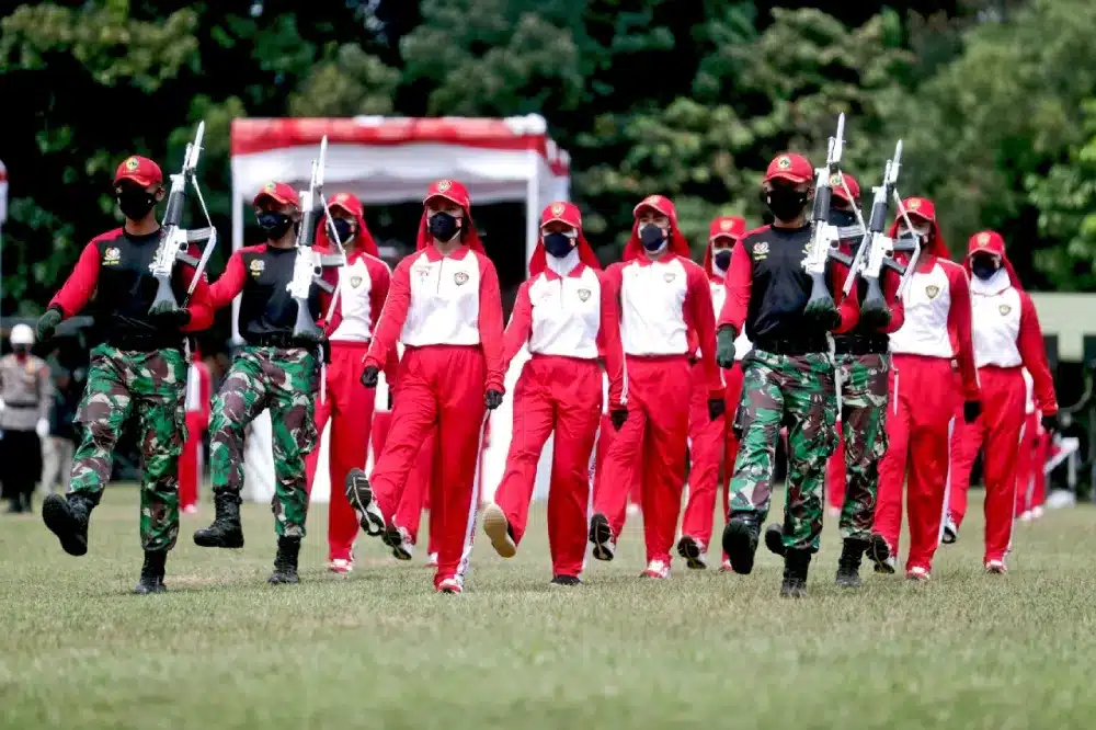 Latihan intensif Paskibraka Sumenep jelang HUT RI ke-80 bersama Polres, Kodim, dan Purna Paskibraka Indonesia.