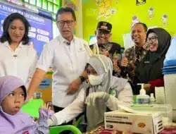 Menkes Budi Gunadi Tinjau ORI Campak, Pemerintah Pastikan Penanganan Sumenep Dipercepat