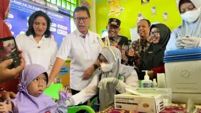 Menkes Budi Gunadi Tinjau ORI Campak, Pemerintah Pastikan Penanganan Sumenep Dipercepat