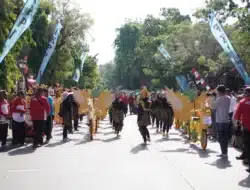 Ribuan Warga Padati Kota, Pawai Sepeda Hias Pelajar Meriahkan HUT RI di Sumenep