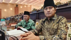 Politisi Fraksi PKB Akhmadi Yasid dan Rasidi berpose bersama dalam sebuah kesempatan.