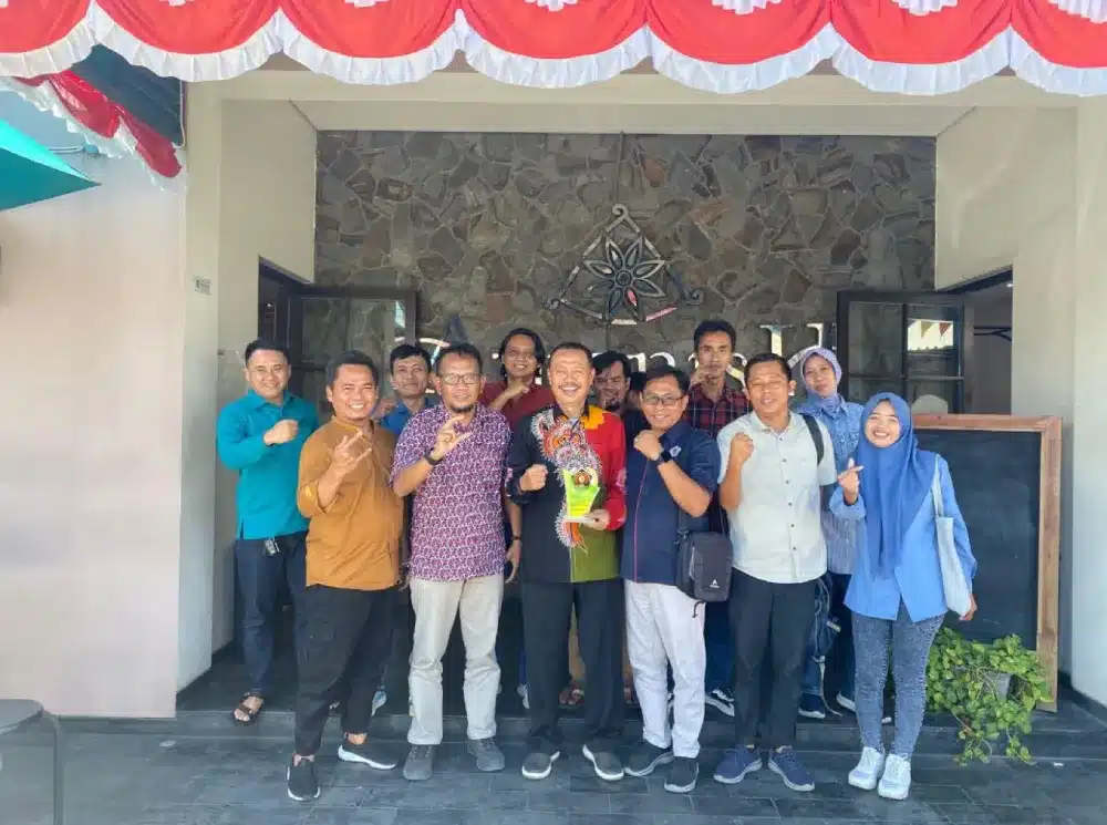 PWI Sumenep gelar pisah kenang Sekda Edi Rasiyadi bersama pengurus dan wartawan, kenang kedekatan dengan media.