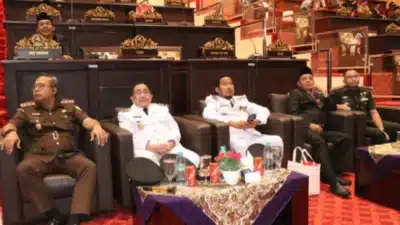 Komandan Kodim 0827/Sumenep, Letkol Inf Yoyok Wahyudi, menyampaikan ajakan kerja nyata dan kebersamaan saat menghadiri Rapat Paripurna Istimewa DPRD Sumenep untuk mendengarkan Pidato Kenegaraan Presiden.