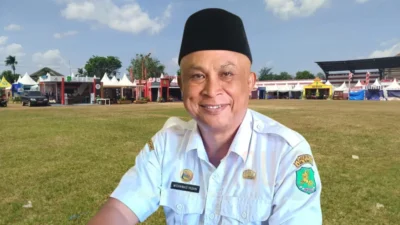 Lapangan Stadion Ahmad Yani Sumenep rusak usai Madura Culture Festival, Disbudporapar pastikan segera dilakukan perbaikan.