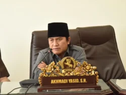 Suara Lantang dalam Kedunguan Politik