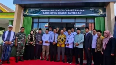 BPRS Bhakti Sumekar meresmikan cabang baru di Pasean, Pamekasan untuk memperkuat layanan keuangan syariah dan mendorong ekonomi Madura.