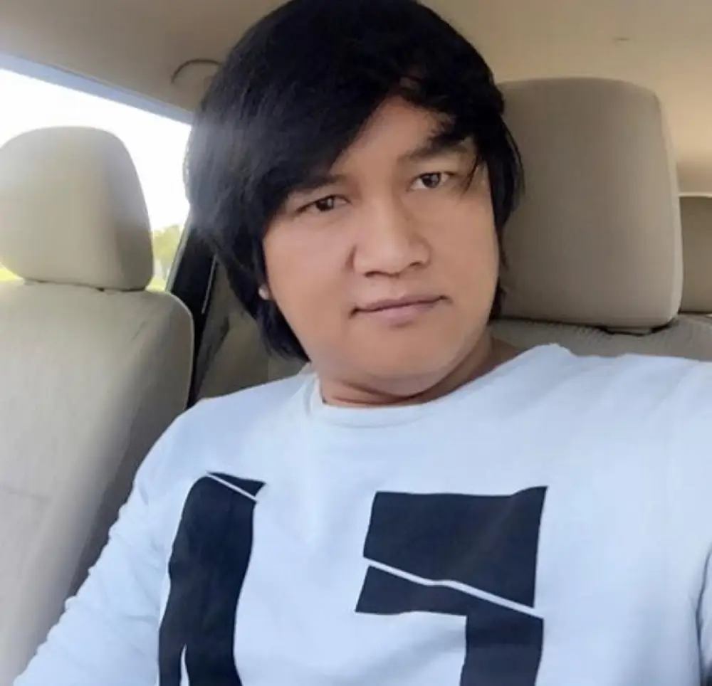 Akhmadi Yasid saat masih muda ketika berprofesi sebagai jurnalis