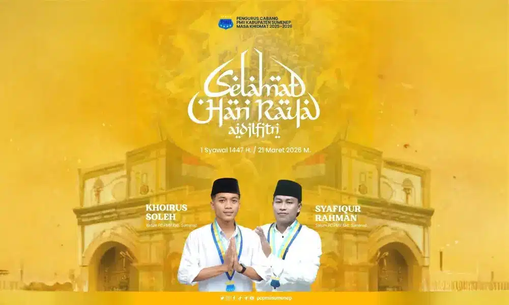 Poster ucapan Selamat Hari Raya Idul Fitri 1447 H dari Pengurus Cabang PMII Sumenep yang menampilkan foto Ketua Umum Khoirus Soleh dan Sekretaris Umum Syafiqur Rahman dengan latar belakang gerbang kuning ikonik dan logo PMII.
